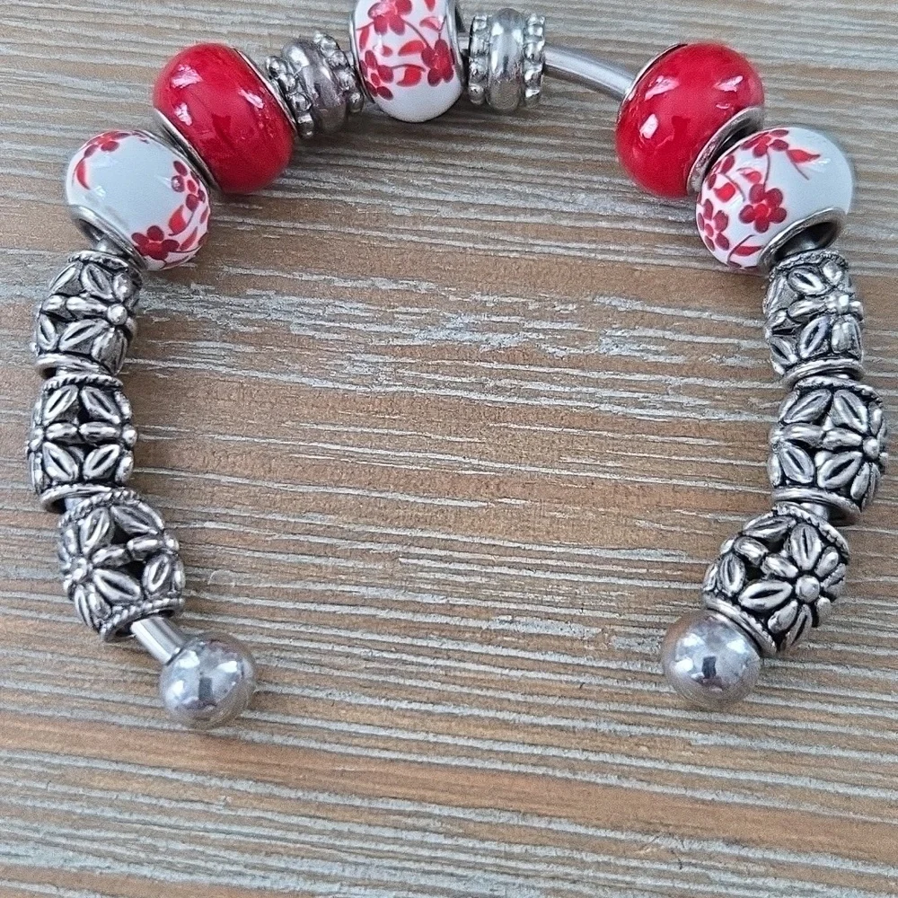 Pretty Silver and Red/White Beaded Bracelet - Picture 3 of 3